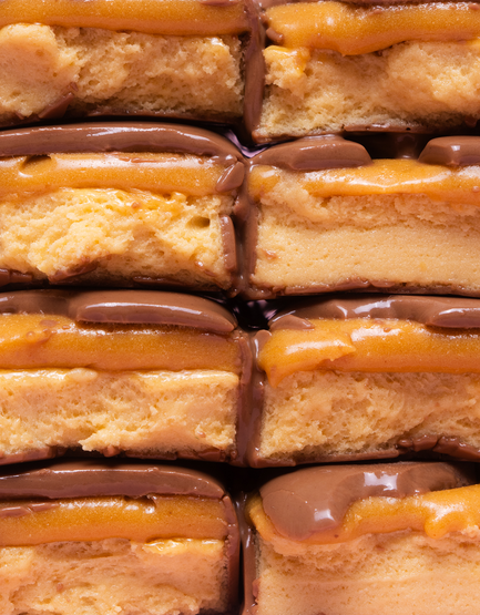 Barebells Banana Caramel Hover Background