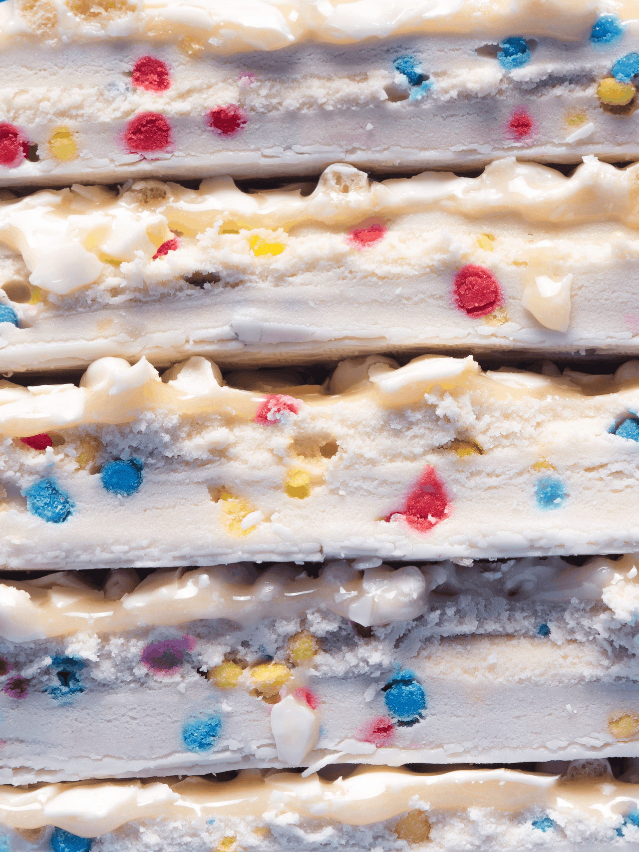 Barebells Birthday Cake Hover Background
