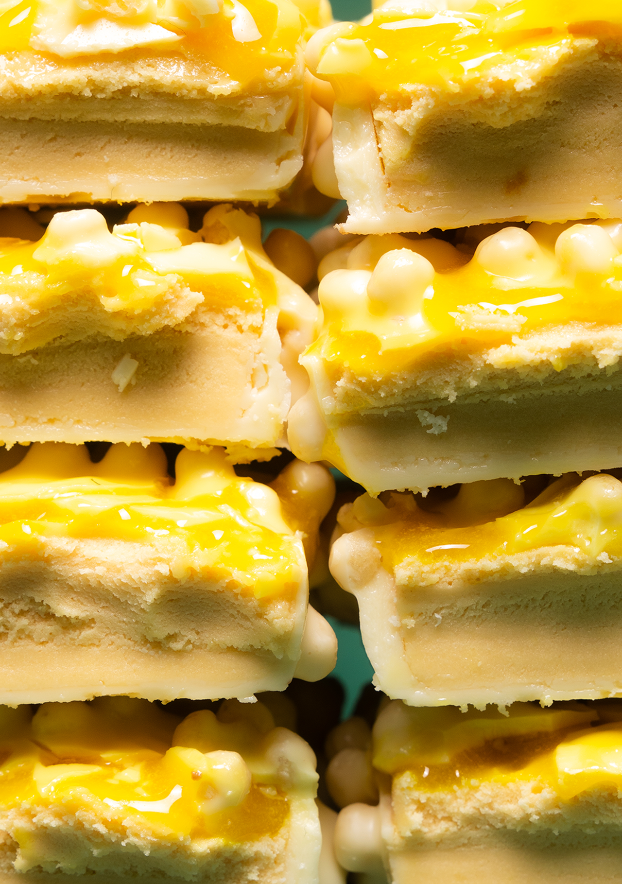 Barebells Lemon Cheesecake Hover Background