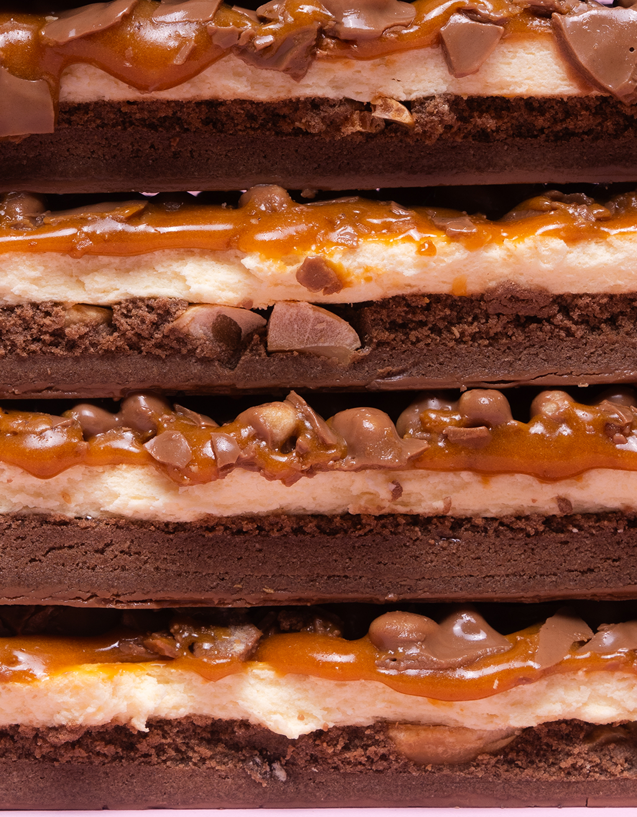 Barebells Marshmallow Peanut Road Hover Background