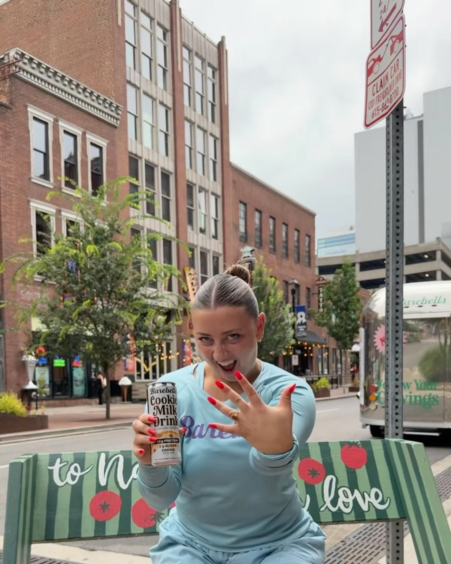 But what’s in your other hand?? @gabbydepietro